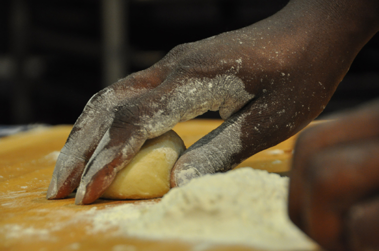 “Lohn und Brot” für mehr Integration